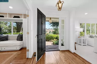 26 Ravenhill Ln, Moraga, CA 94556 - Photo 9