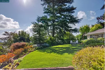 26 Ravenhill Ln, Moraga, CA 94556 - Photo 5