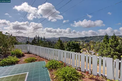 26 Ravenhill Ln, Moraga, CA 94556 - Photo 31