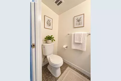 38 Kelloch Ave, San Francisco, CA 94134 - Photo 13