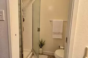 38 Kelloch Ave, San Francisco, CA 94134 - Photo 17