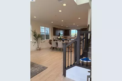2412 Golden Way, Fairfield, CA 94533 - Photo 5