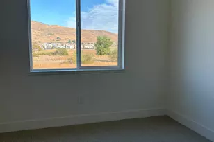 2412 Golden Wy, Fairfield, CA 94533 - Photo 35