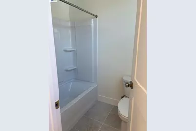 2412 Golden Way, Fairfield, CA 94533 - Photo 33