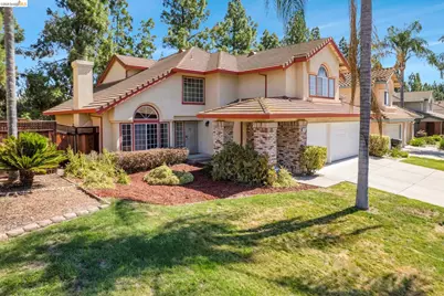 4437 Rock Island Dr, Antioch, CA 94509 - Photo 5