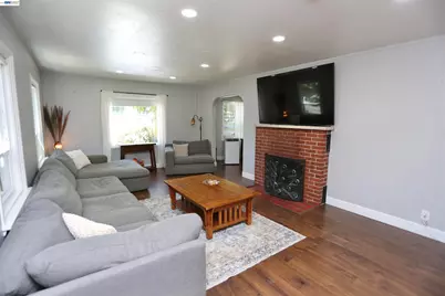 1522 Vallecito, Angels Camp, CA 95222 - Photo 7