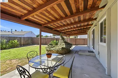 158 Via Bolsa, San Lorenzo, CA 94580 - Photo 27
