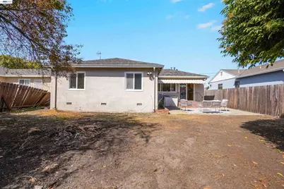 426 Lloyd Ave, San Leandro, CA 94578 - Photo 37