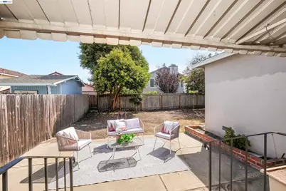 426 Lloyd Ave, San Leandro, CA 94578 - Photo 23