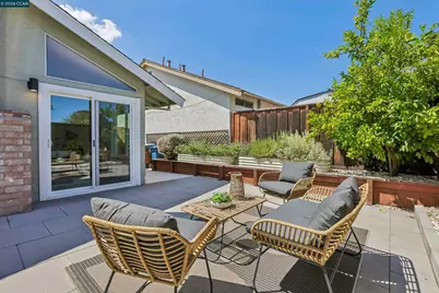 4893 Shadowfalls Dr, Martinez, CA 94553 - Photo 55
