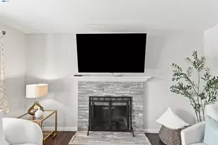 36054 Rosewood Dr, Newark, CA 94560 - Photo 11