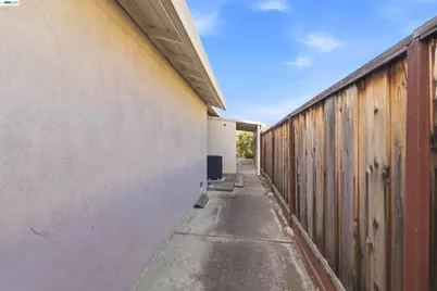 36054 Rosewood Dr, Newark, CA 94560 - Photo 31