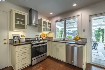 749 Orion Way, Livermore, CA 94550 - Photo 7