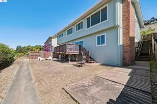 81 Colgett Dr, Oakland, CA 94619 - Photo 33