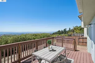 81 Colgett Dr, Oakland, CA 94619 - Photo 31
