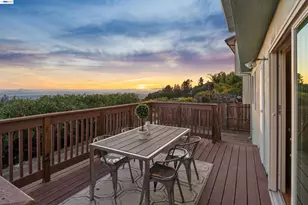 81 Colgett Dr, Oakland, CA 94619 - Photo 51