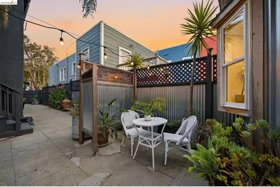 1324 Fitzgerald St, Oakland, CA 94608 - Photo 61