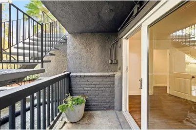 1324 Fitzgerald St, Oakland, CA 94608 - Photo 51