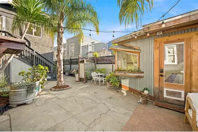 1324 Fitzgerald St, Oakland, CA 94608 - Photo 59