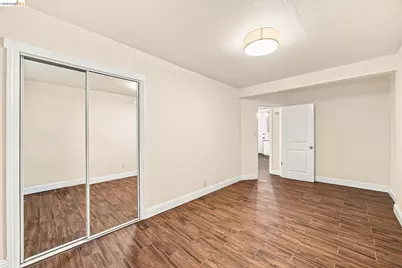 1324 Fitzgerald St, Oakland, CA 94608 - Photo 43