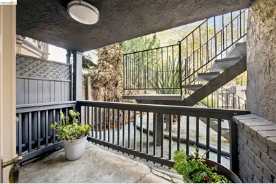 1324 Fitzgerald St, Oakland, CA 94608 - Photo 51