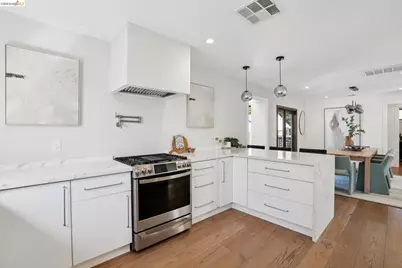18977 Patton Dr, Castro Valley, CA 94546 - Photo 25