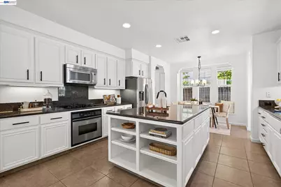 8307 Saturn Park Dr, San Ramon, CA 94582 - Photo 15