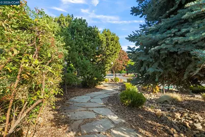 5849 Mitchell Canyon Ct, Clayton, CA 94517 - Photo 43