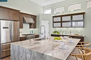 3937 Haines St, San Diego, CA 92109 - Photo 9