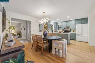 6480 Oakwood Dr, Oakland, CA 94611 - Photo 9