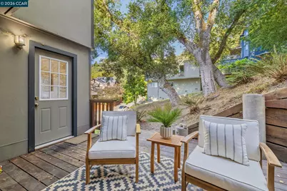6480 Oakwood Dr, Oakland, CA 94611 - Photo 29