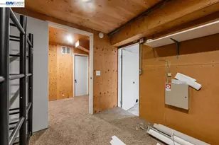 6625 Thornhill Dr, Oakland, CA 94611 - Photo 33