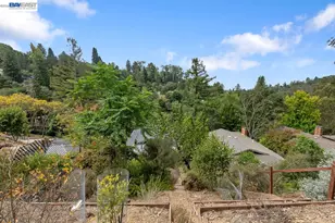 6625 Thornhill Dr, Oakland, CA 94611 - Photo 33