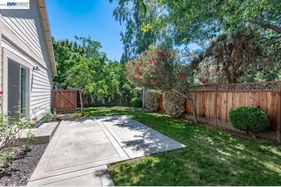 282 Del Valle Ct, Pleasanton, CA 94566 - Photo 43
