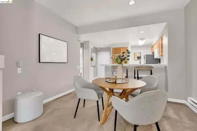 320 Caldecott #217, Oakland, CA 94618 - Photo 9