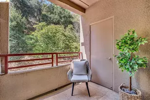 320 Caldecott, Oakland, CA 94618 - Photo 21