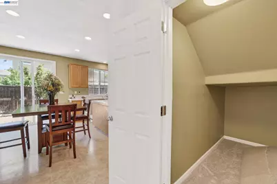 9348 Vintner Circle, Patterson, CA 95363 - Photo 11
