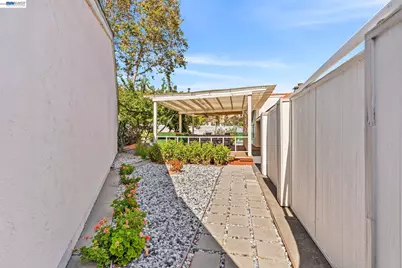 2106 Grackle Ct, Union City, CA 94587 - Photo 21