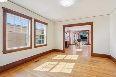 2144 Oregon St, Berkeley, CA 94705 - Photo 13