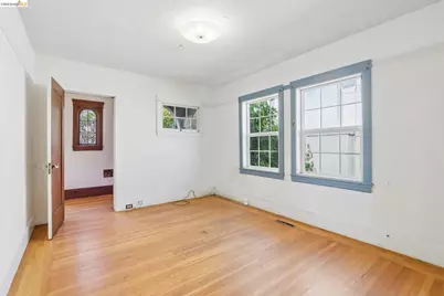 2144 Oregon St, Berkeley, CA 94705 - Photo 29