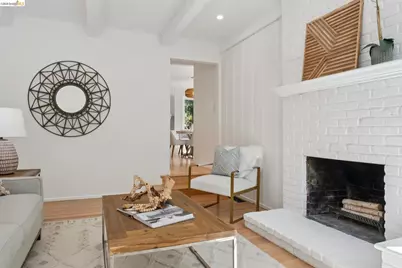 6235 Melville Dr, Oakland, CA 94611 - Photo 11