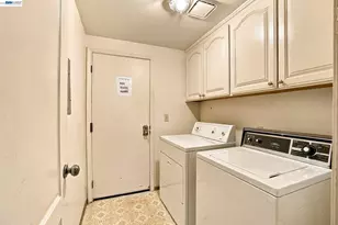 4934 Stoneridge Rd, Oakland, CA 94605 - Photo 27