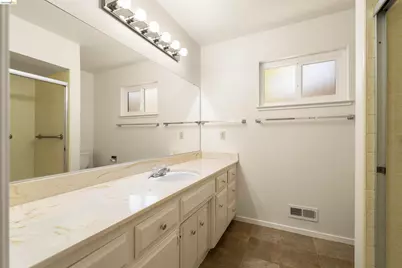 9107 Yount Court, Elk Grove, CA 95624 - Photo 21