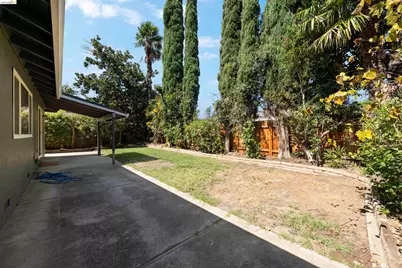 9107 Yount Court, Elk Grove, CA 95624 - Photo 27