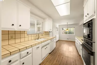 9107 Yount Court, Elk Grove, CA 95624 - Photo 39