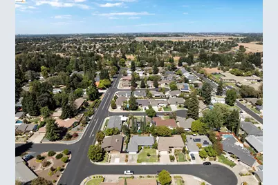 9107 Yount Court, Elk Grove, CA 95624 - Photo 31