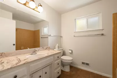 9107 Yount Court, Elk Grove, CA 95624 - Photo 15