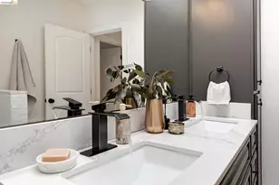 1240 Bates Rd, Oakland, CA 94610 - Photo 25