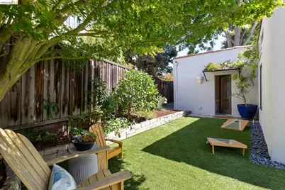 1240 Bates Rd, Oakland, CA 94610 - Photo 33