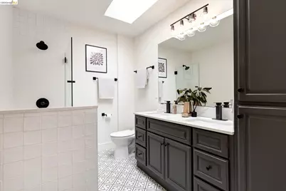1240 Bates Rd, Oakland, CA 94610 - Photo 23